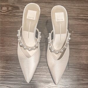 Dolce Vita Kanika Pearl Mid Heels Vanilla Pearls - 2.3 inch heel